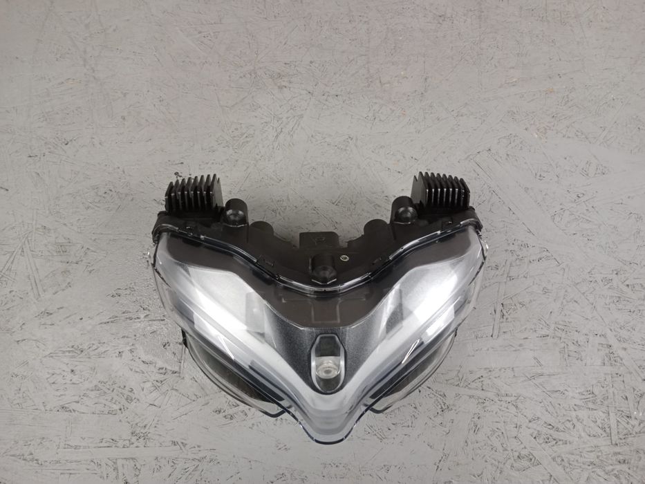 Ducati Streetfighter V2 Lampa Przód Reflektor Przedni Idealny 2023