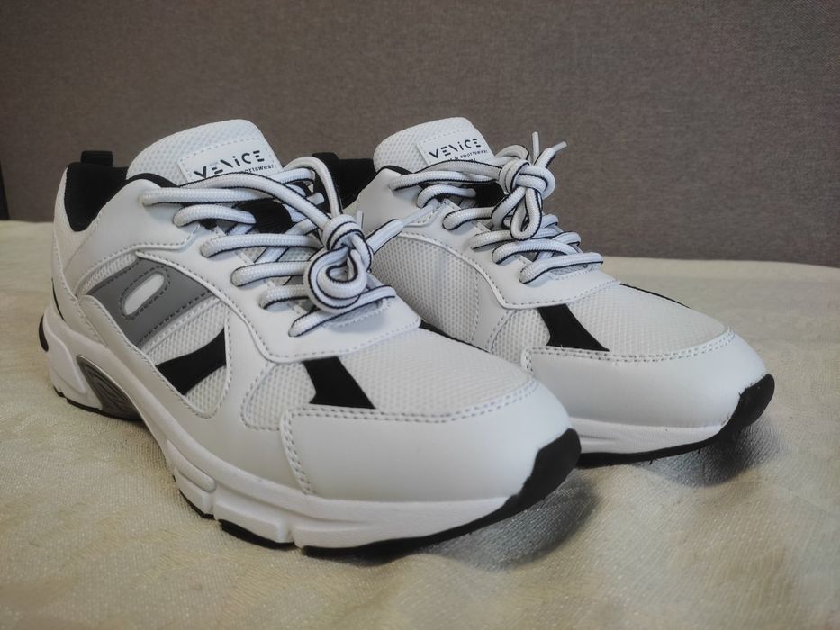 Чоловічі кросівки Venice