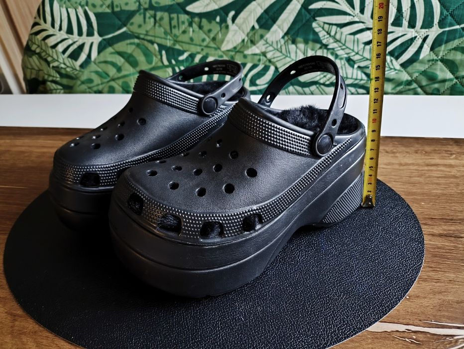 Crocksy Damskie z Futerkiem Bershka Wysokie 36 23 cm Kroksy Platforma