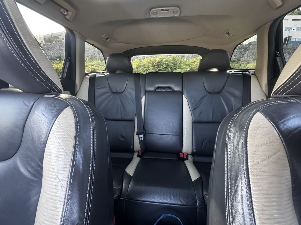 Volvo xc60 r design d5 205 cv auto