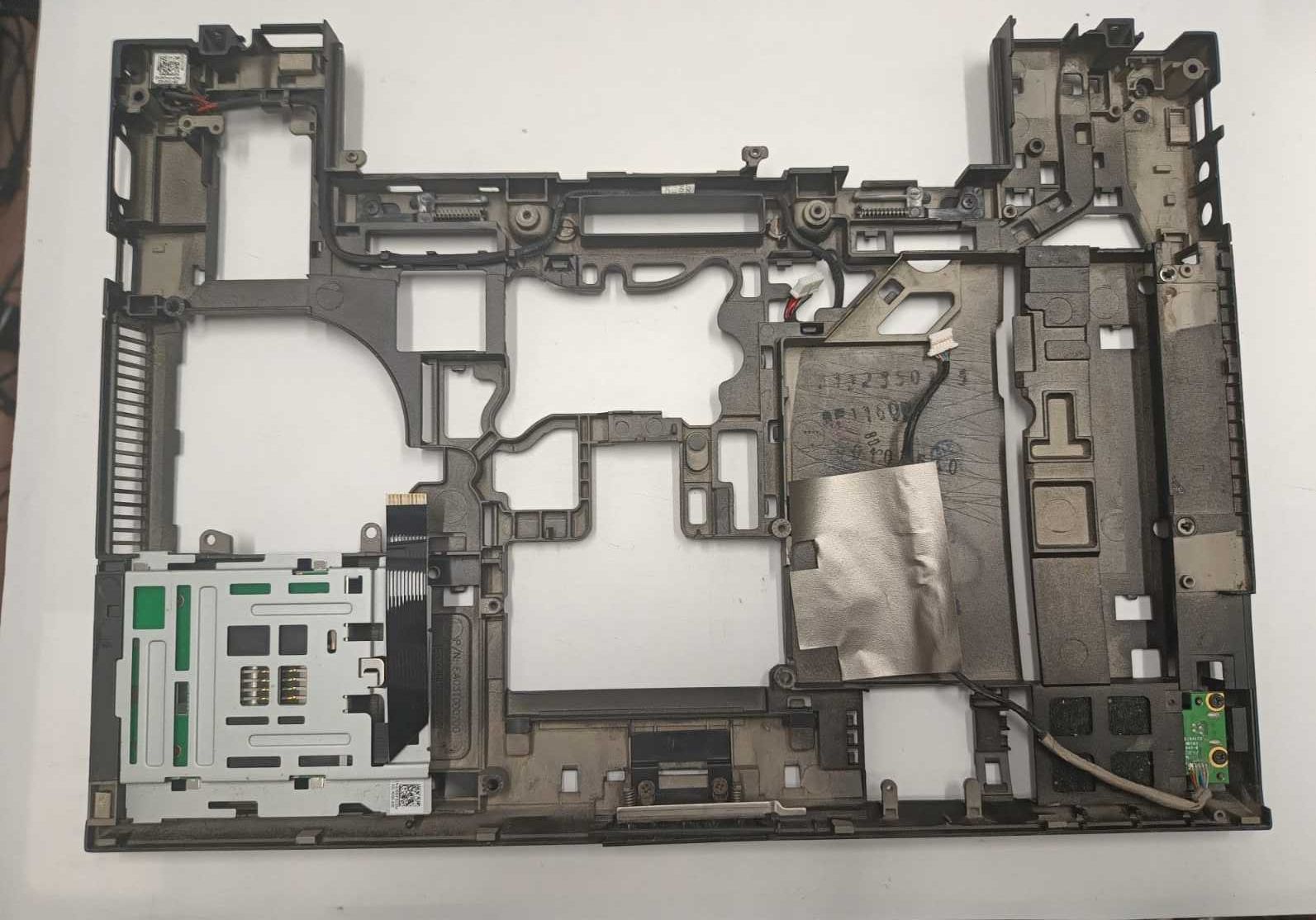 dolna obudowa do dell latitude E6400