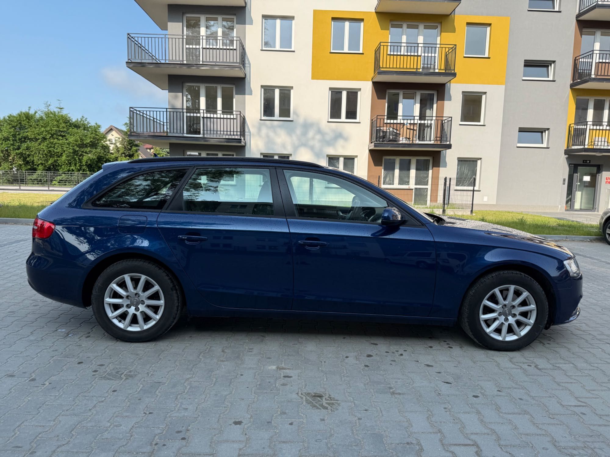 Audi A4 B8 2.0 TDI 143 km kombi zadbana niski przebieg