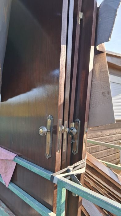 Portas de interior em mogno