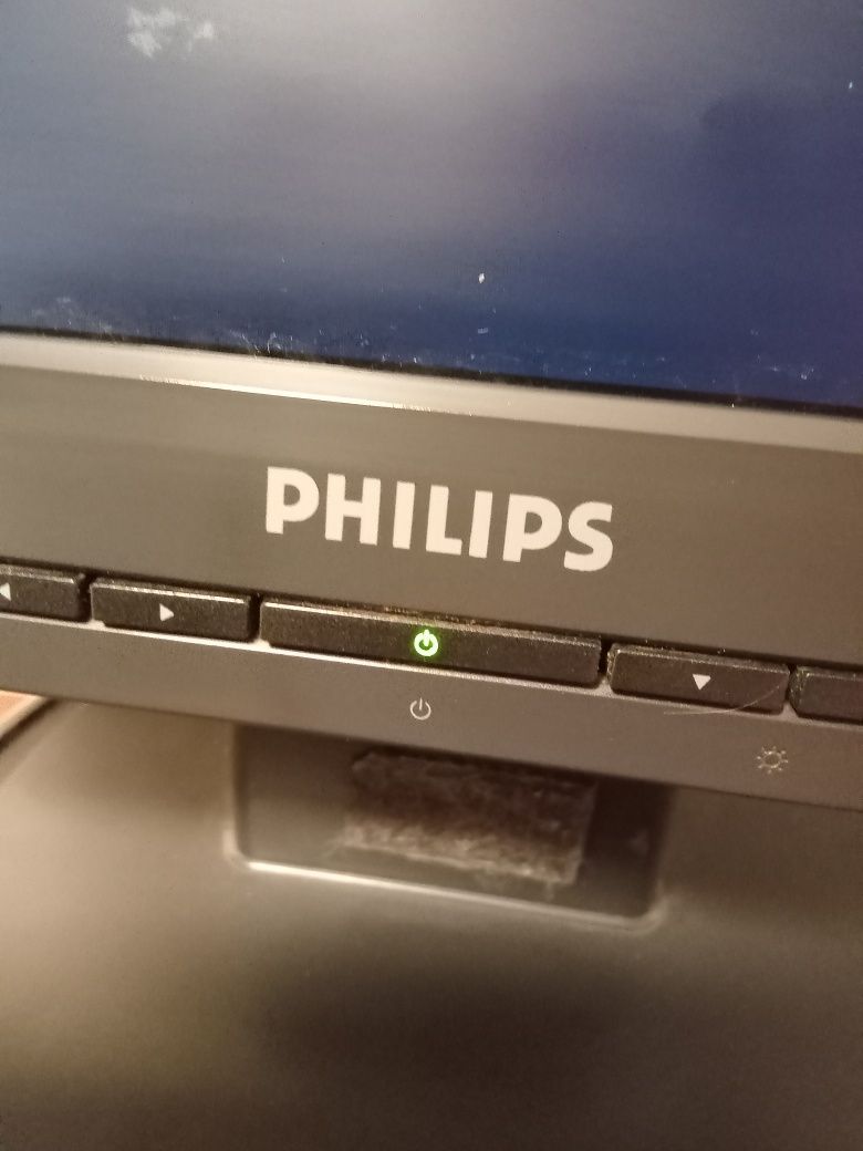 Монитор 19 дюймов philips model 170s7 75 Гц.