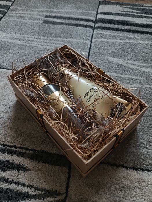 prezent pudelko mystery box
