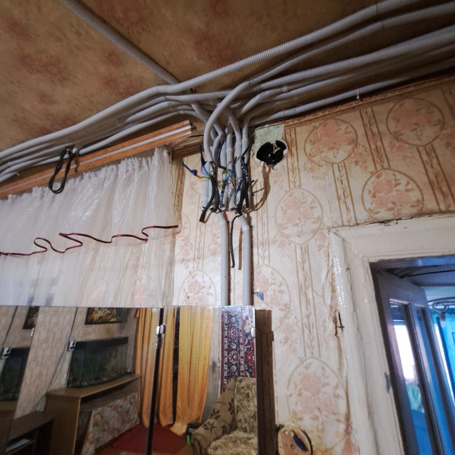 Продам 1/2 будинку майже в центрі міста