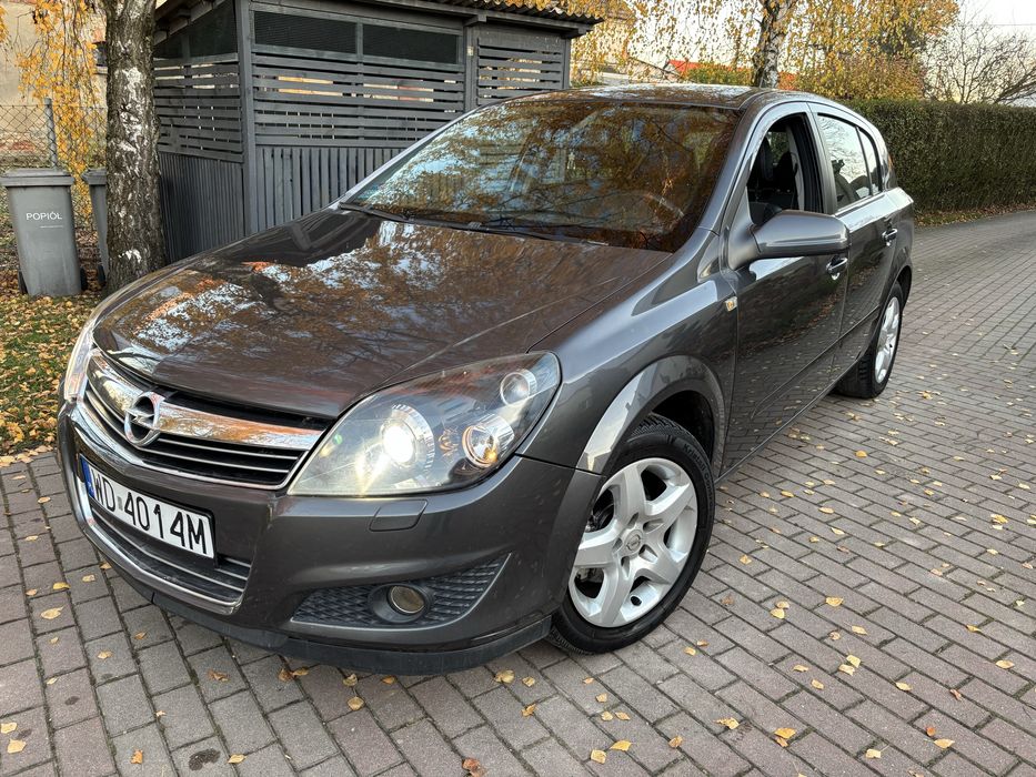 Opel Astra H 1.8 benzyna + Gaz, Bogate wyposażenie, Lift