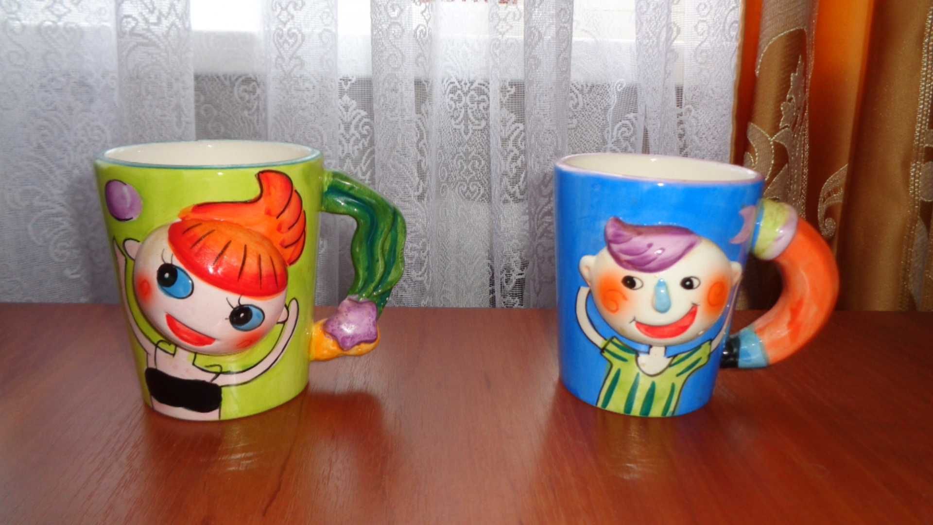 Посуда кухонная: чашки, тарелки
