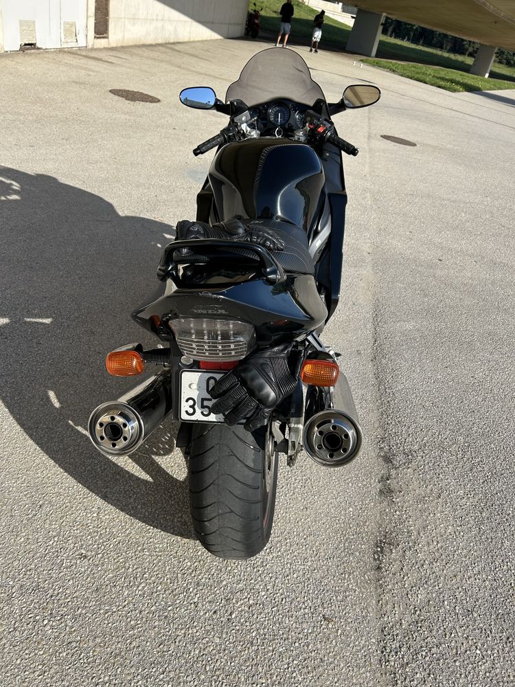 Mota honda  CBR  XX 1100