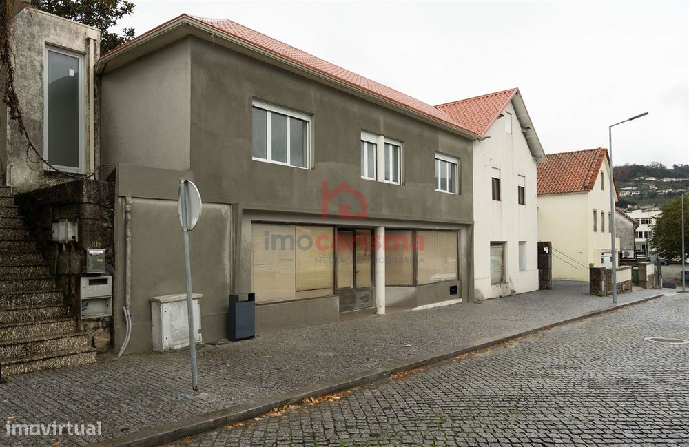 Moradia T3 Remodelada em Fase Final de Acabamentos em Vila das Aves, S