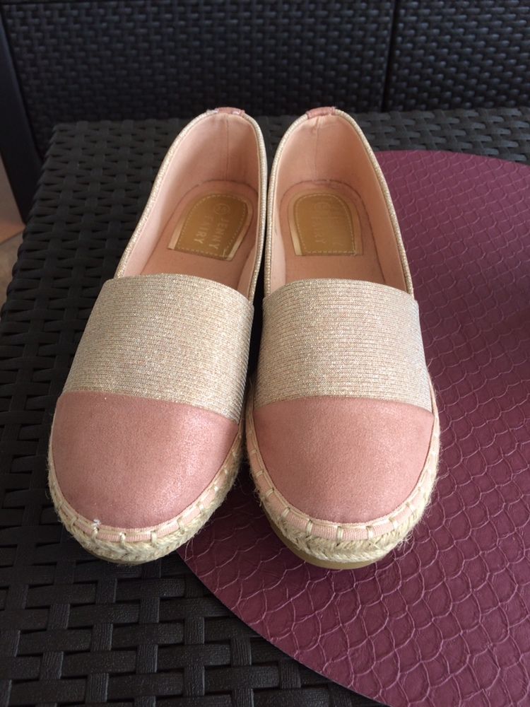 Nowe espadryle damskie r.38