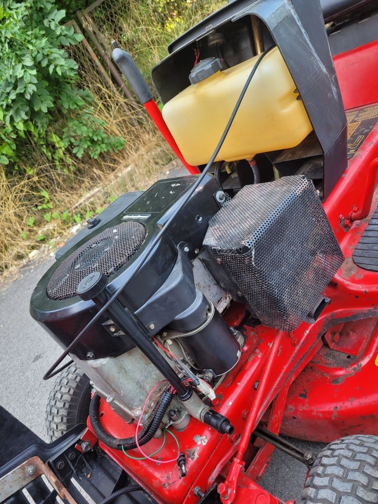 Traktorek Ogrodniczy Ogrodowy Kosiarka SNAPPER 13.5 Hp