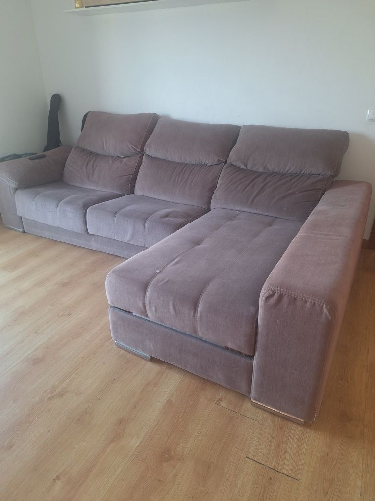 Sofa chaiselongue cinza castanho