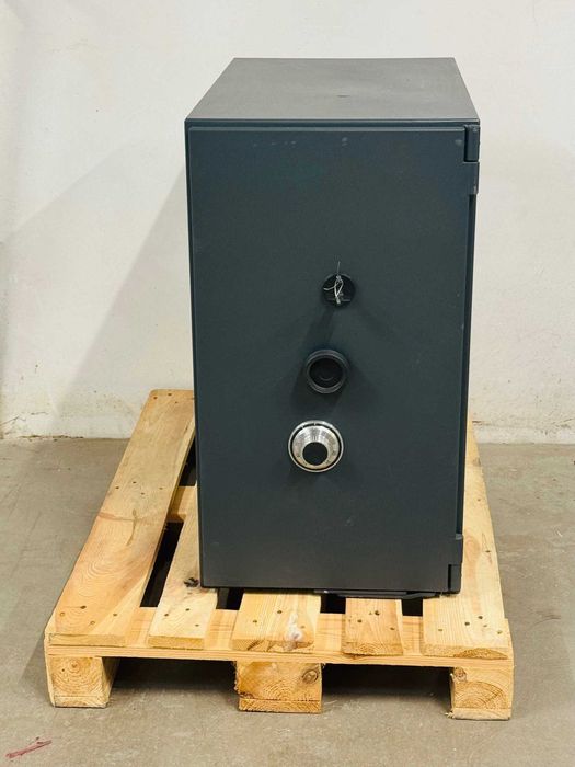 Sejf z zamkiem elektronicznym, sejf z zamkiem szyfrowym. Sejfy f vat!