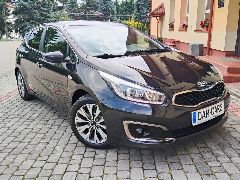 Kia Ceed Lift_1.6 GDI_135KM_ z Niemiec_Navi_Kamera_Ledy_Jak Nowa