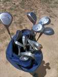 Saco de golfe e tacos