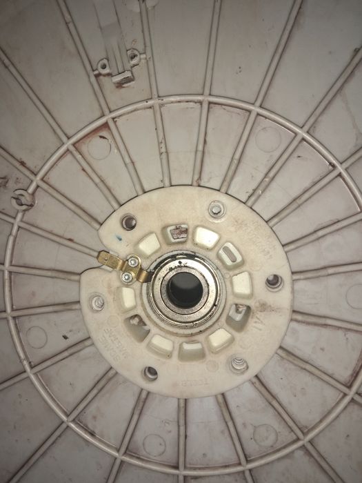 Запчастини до пральної машини Whirlpool