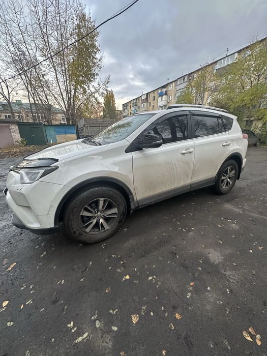 Toyota rav 4 2017г.
