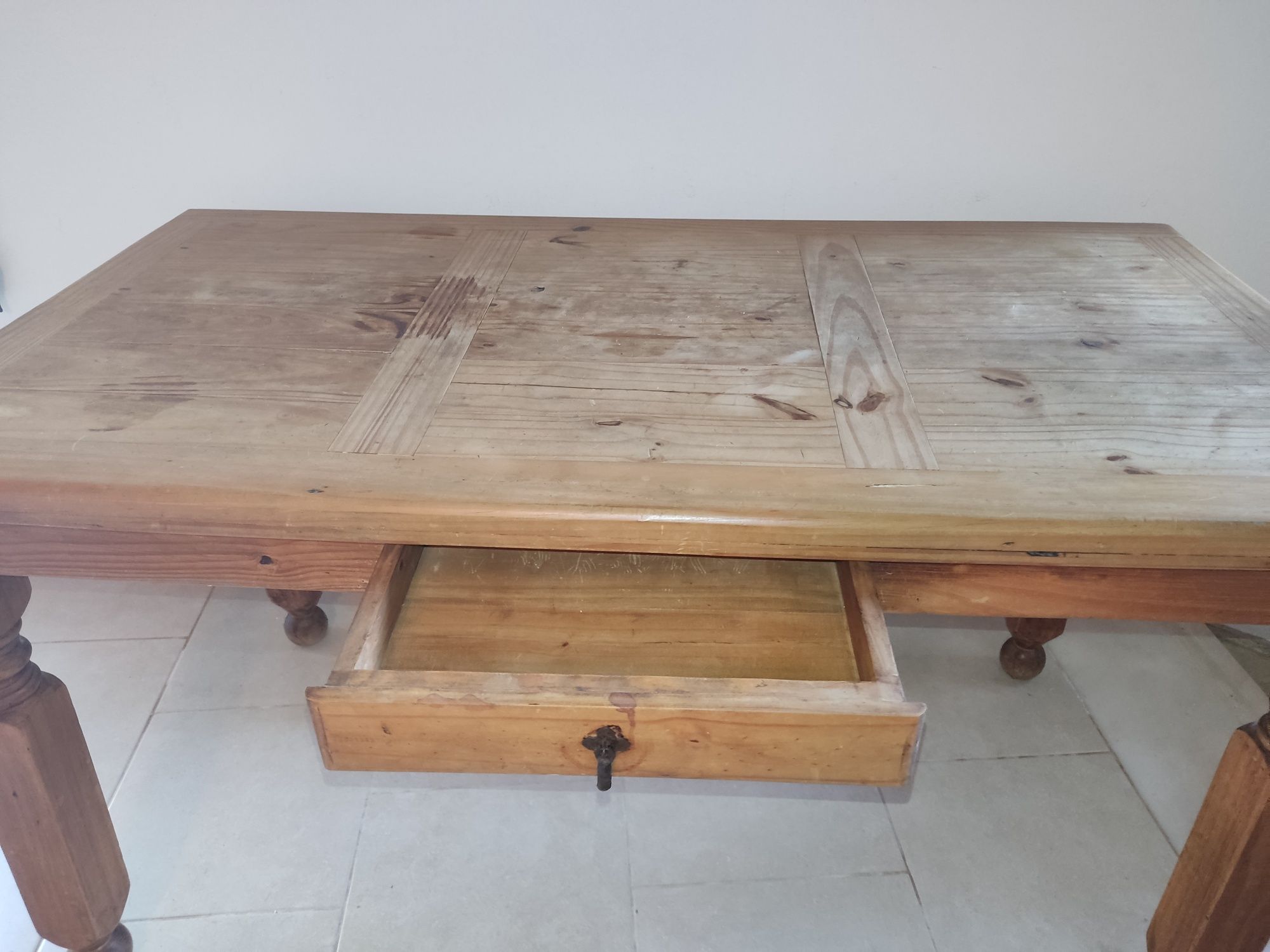 Mesa jantar de madeira maciça estilo rústico