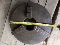 Uchwyt tokarski 3 szczękowy  300mm