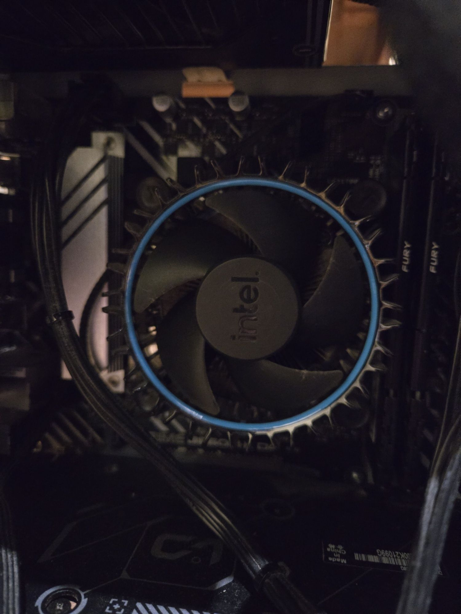 Asus b660m k-d4 + intel i3-12100f + ddr4 16gb Kingston Материнська пла