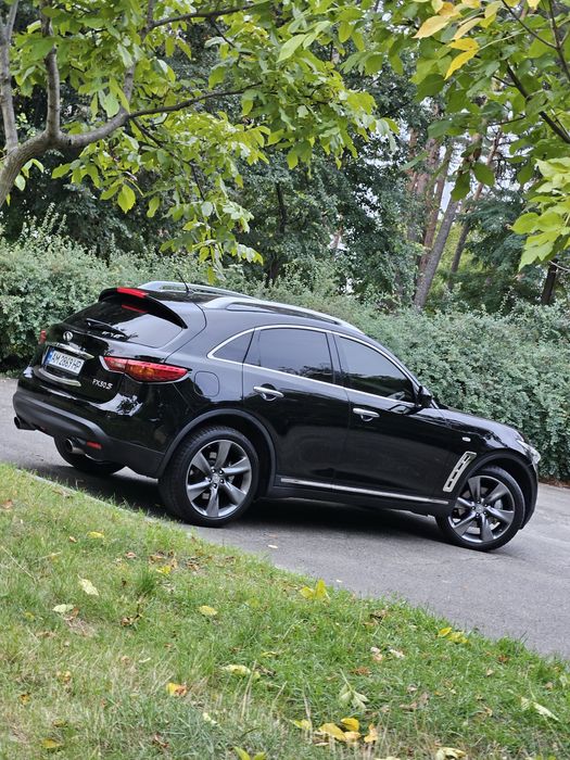 Продам Infiniti FX50 5.0 V8 | AWD | Sport Package |