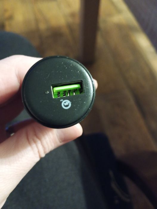 Ładowarka samochodowa Tronic