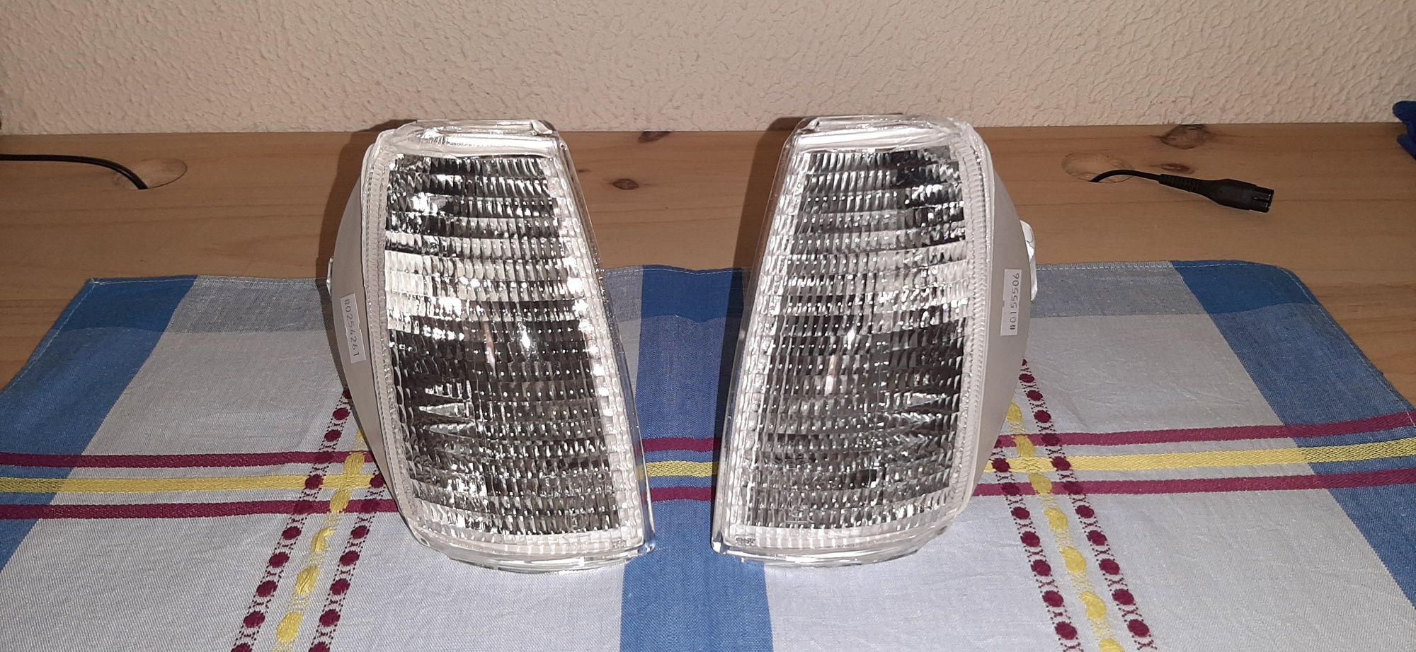 Polo 86c, GT Coupé e G40 - Piscas Brancos Novos