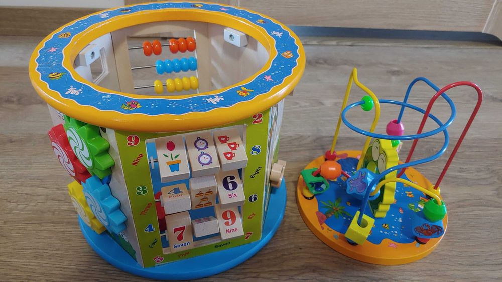 Drewniania skrzynka manipulacyjna kostka edukacyjna 8 w 1 Montessori