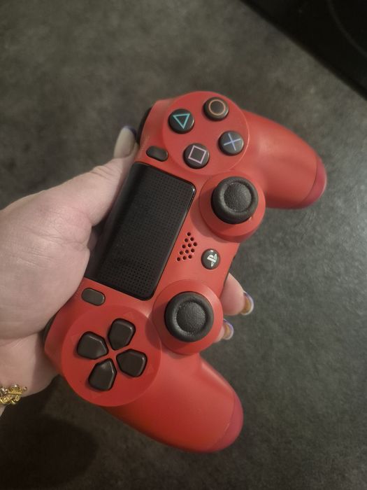 Pad dualshock do PS4 czerwony, oryginalny, model ZCT2E