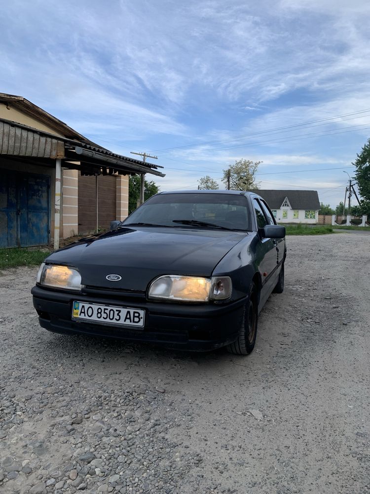 Ford Sierra 2.0 можливий обмін