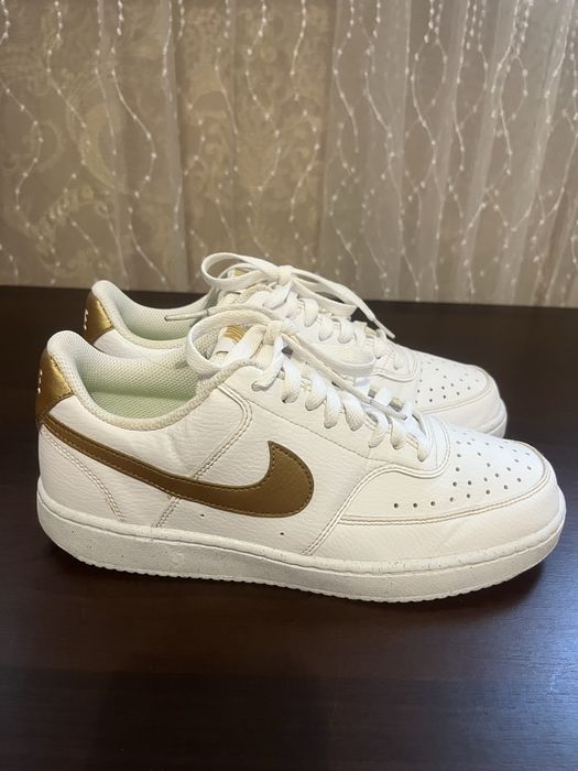Жіночі кросівкм, кеди Nike