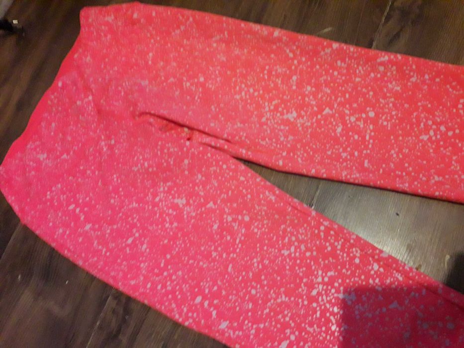 spodnie dresowe leginsy