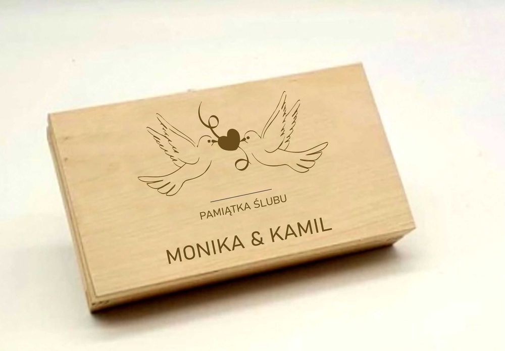 Pudełko na pieniądze z grawerem na ślub