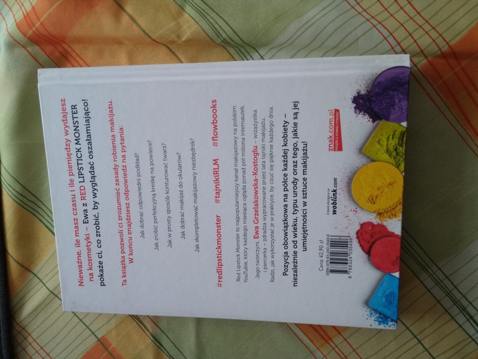 Książka Red Lipstick Monster tajniki makijażu