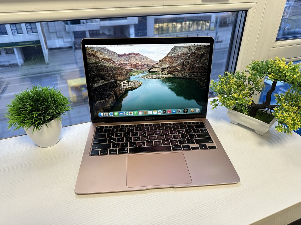 MacBook Air 2020 8/512 SSD i5 Rose gold