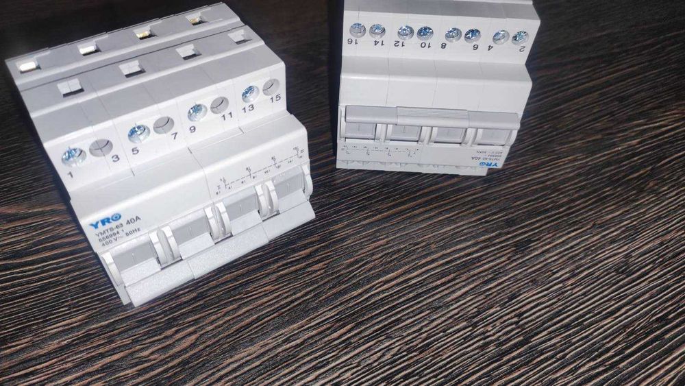 Перемикач резервного вводу/ 4-полюсний для генератора