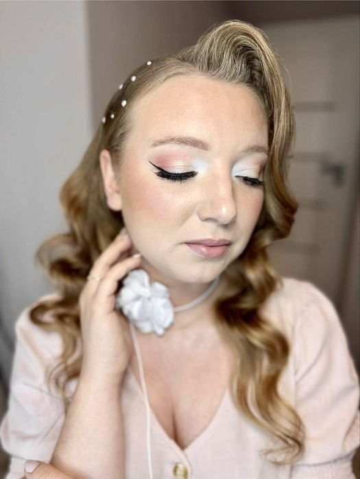 Mobilna stylistka fryzur ślubnych/okolicznościowych