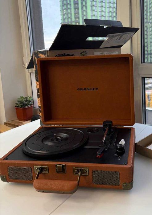Вініловий програвач Crosley Cruiser новий