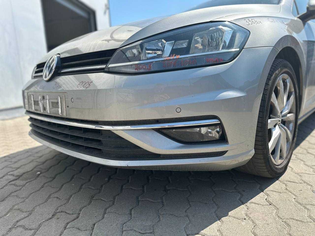 Бампер передній Golf 7 2016-2020 B7W