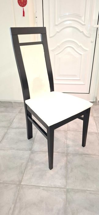 Mesa sala de jantar com aparador e móvel tv