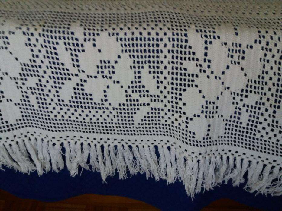 Colcha em crochet manual branca