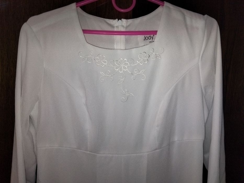 Святкове біле плаття шифонове весільне