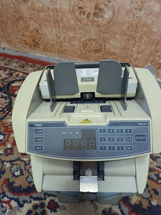 Лічильник банкнот PRO 87 U