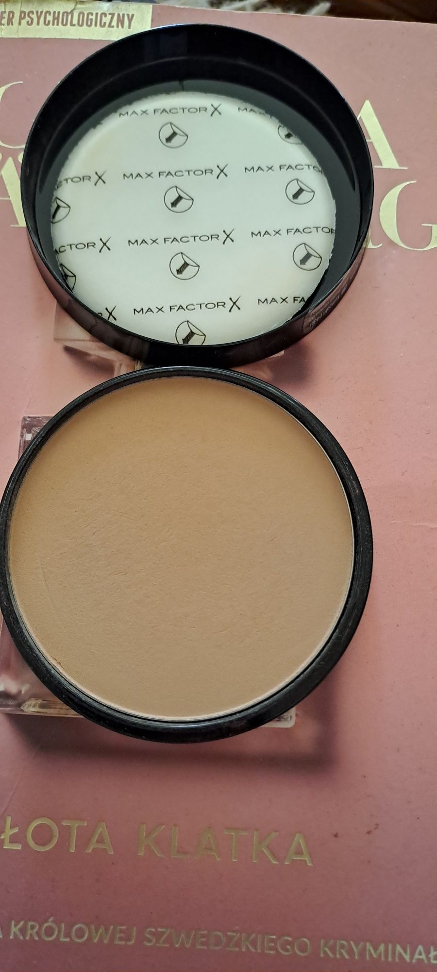 Puder Max Factor Creme Puff 13 Nouveau Beige