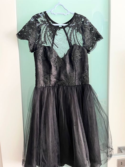 Krótka sukienka XS 34 Butik koronkowa góra Vinted elegant Czarna mini