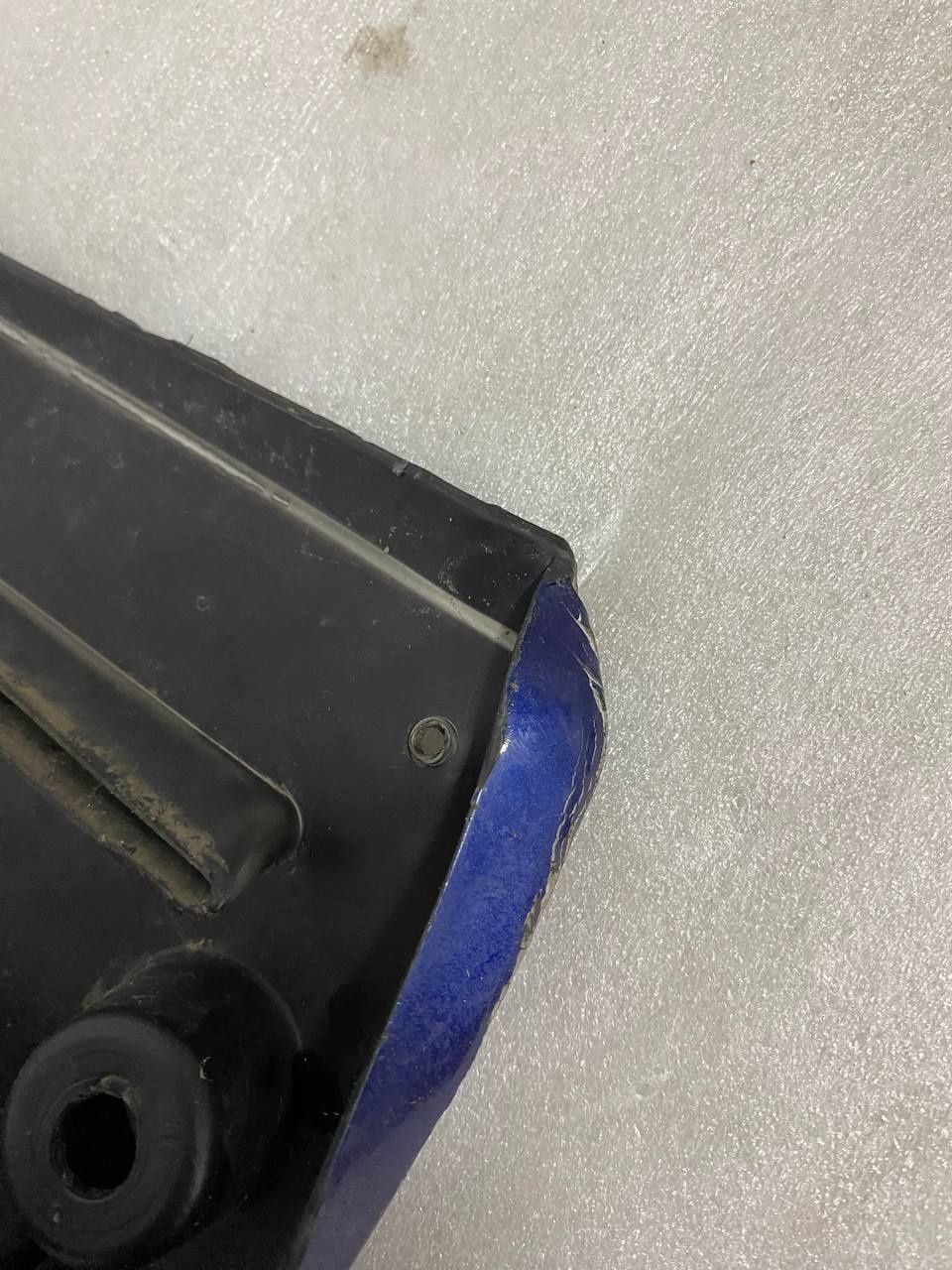 9j1807287eok1 Porsche taycan подіум переднього номера