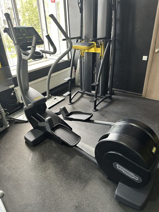 Орбитрек , Technogym Synchro 1000 Sp , элиптический тренажер