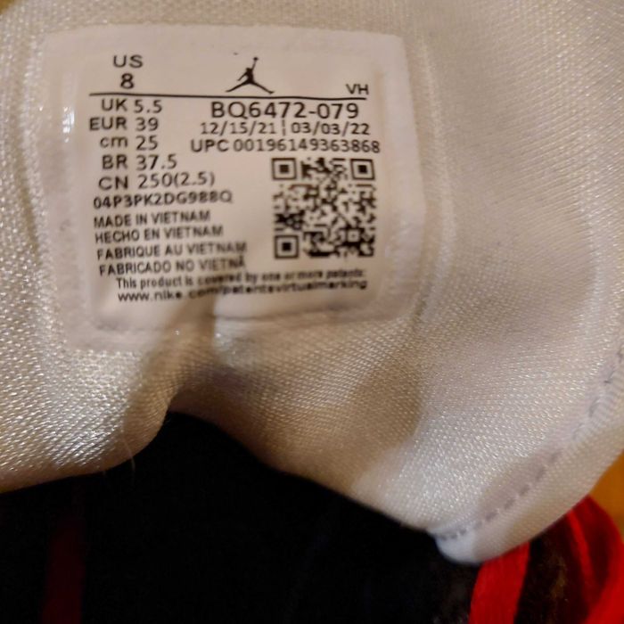 Sapatilhas Nike Air Jordan 1 mid