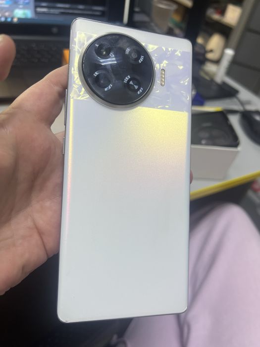 Tecno spark 20 pro+ 8/256